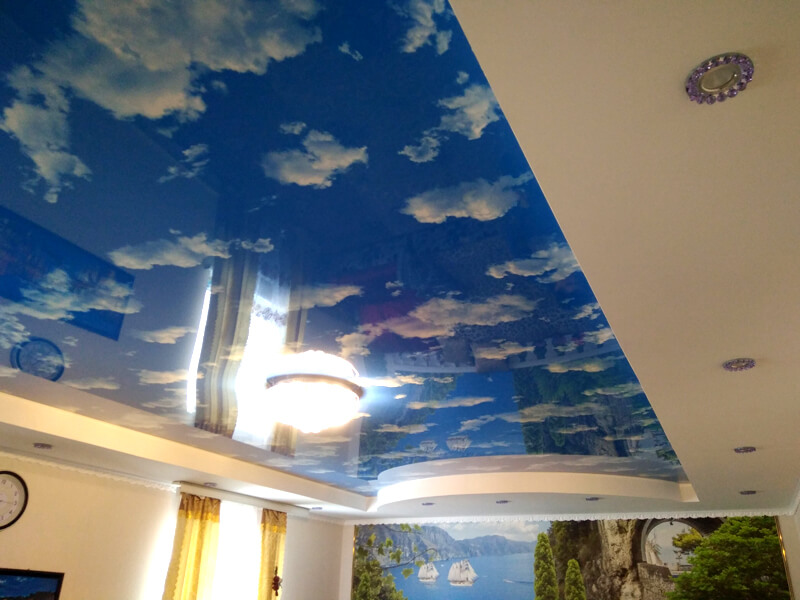 Фото из галереи - натяжной потолок небо с облаками